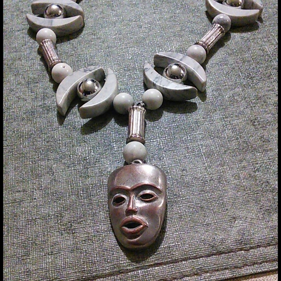 Boho vintage mask necklace - Picture 2 of 7